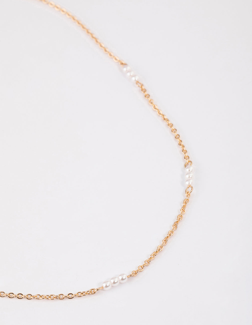 Station Pearl Necklace