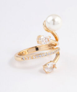 Flare Pearl Ring